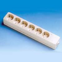 FAMATEL - BASE 6 TOMAS SCHUKO 10-16A-250V BLANCO