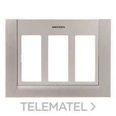 NIESSEN - PLACA PARA CAJA / ZÓCALO CON 3 COLUMNAS PLATA